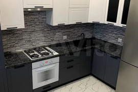 2-к. квартира, ул. Изумрудная, д. 24