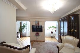 Продается 2-комн. квартира, 75 м²

