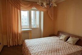Продается 3-комн. квартира, ул. М. Жукова, д. 20
