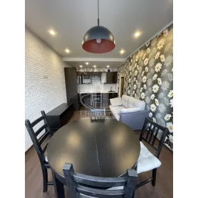 Продаётся 1-ка 65 Лет Победы 41