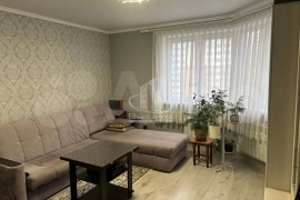 Квартира-студия, ул. Хрустальная, д. 44к3