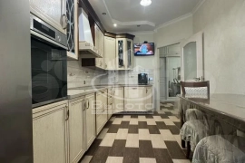 3-к. квартира, 82 м², 10/18 эт.