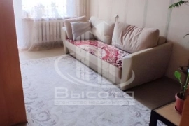 Продается 2-комн. квартира, ул. Константиновых, д. 9
Расположение
