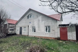 Дом 210 м² на участке 8 сот.