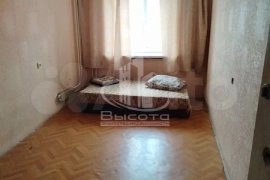 3-к. квартира, ул. Хрустальная, д. 10
