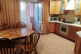 2-к. квартира, ул. Московская, д. 80
