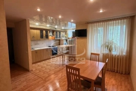 5-к. квартира, ул. Никитина, д. 81