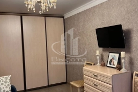 3-к. квартира, ул. Гвардейская, д. 1