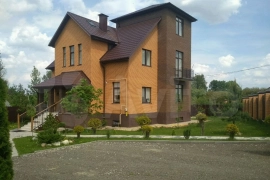 Дом 210 м² на участке 10 сот.